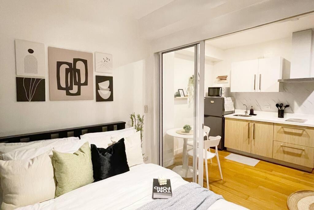 Ferienwohnung The Serene Escape Rockwell Makati City View 1Br Manila Exterior foto